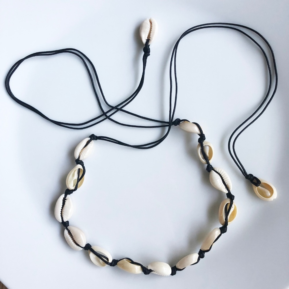 NEW Natural Cowrie Shell Necklace (black rope) - Picture 4 of 6